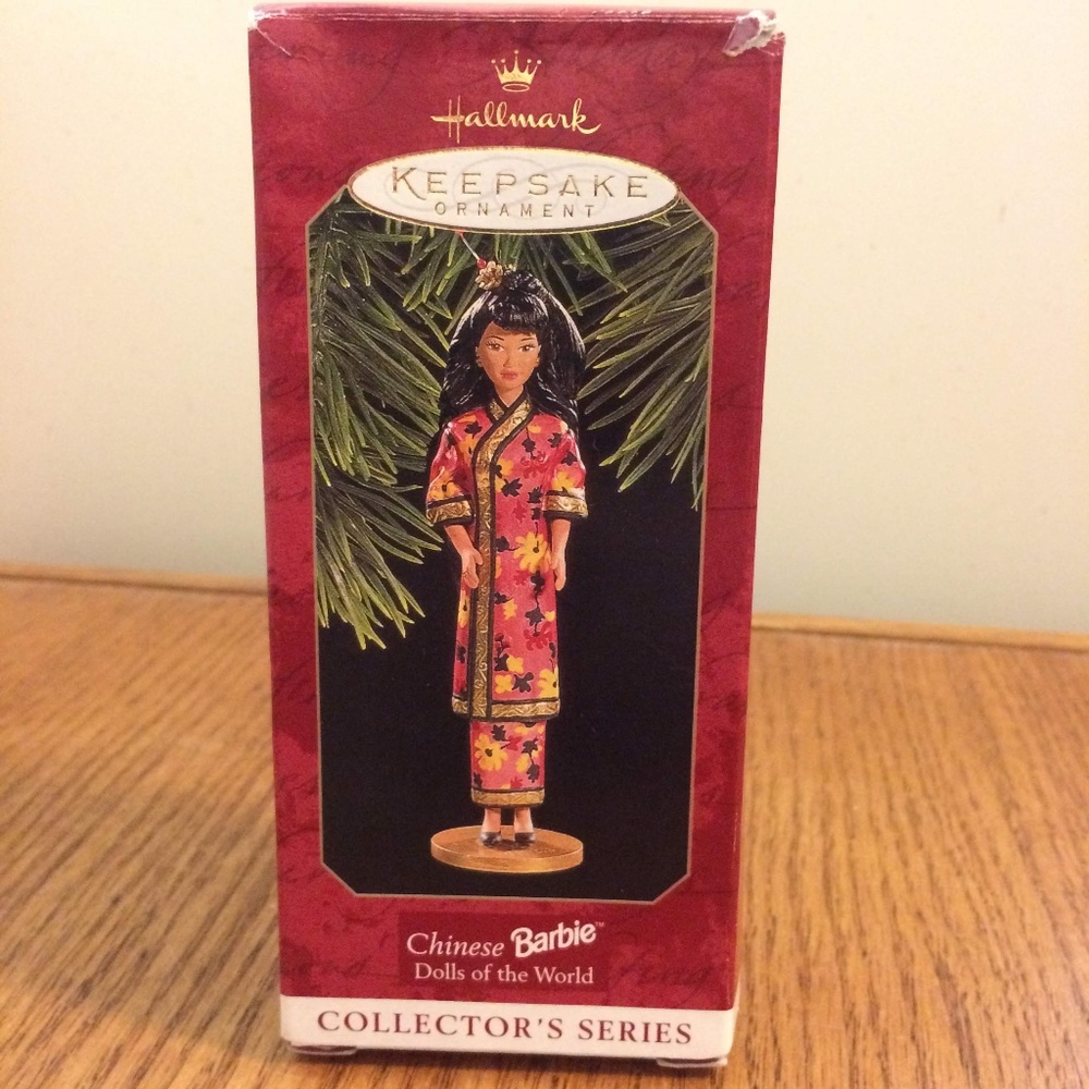 Hallmark Dolls of the World ornament #2